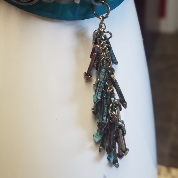 🍭Turquoise Leather Cuff🍭 - Picture 4 of 6